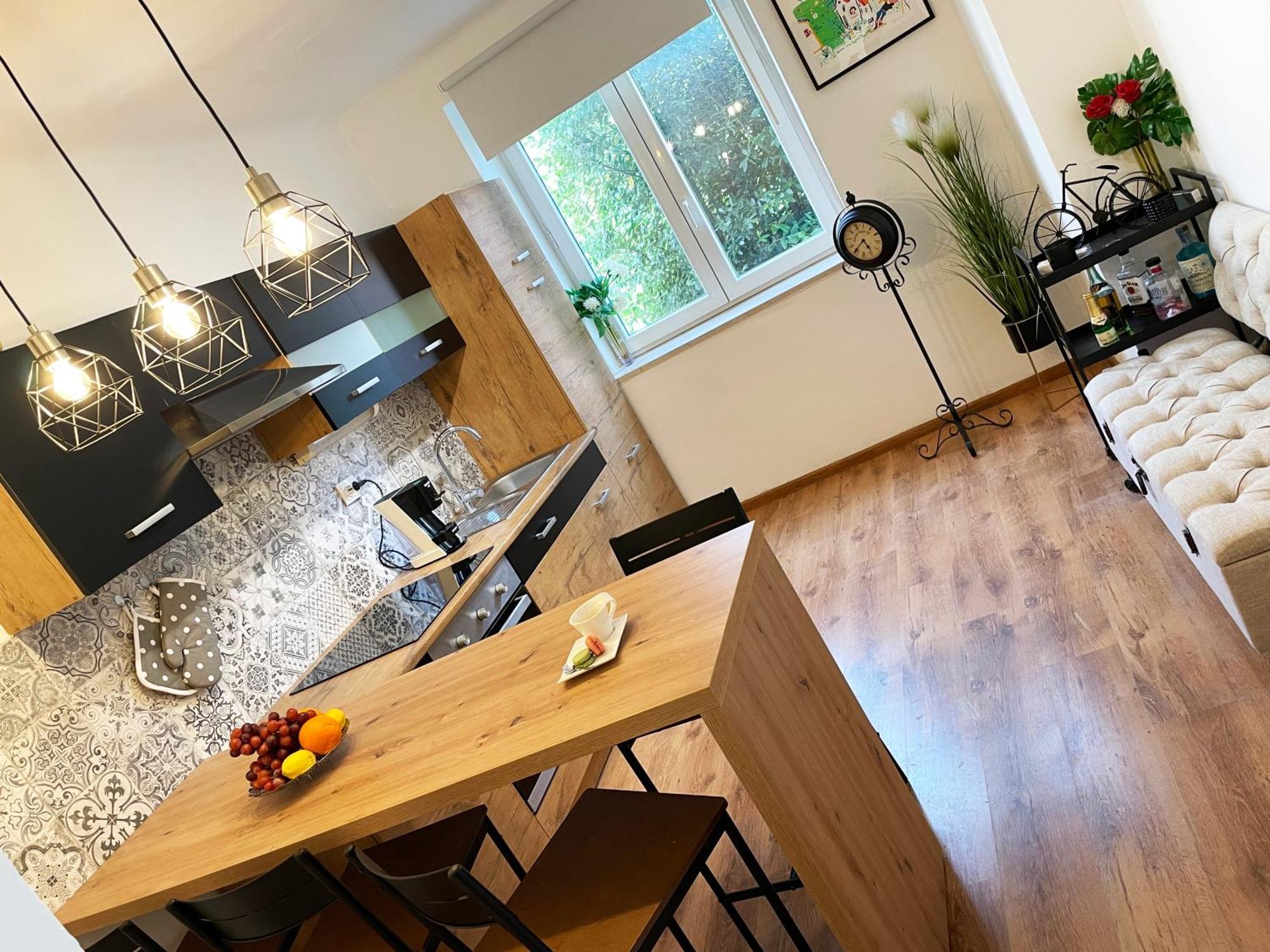 Cute Apartment In Rijeka Near Beach With Parking ภายนอก รูปภาพ